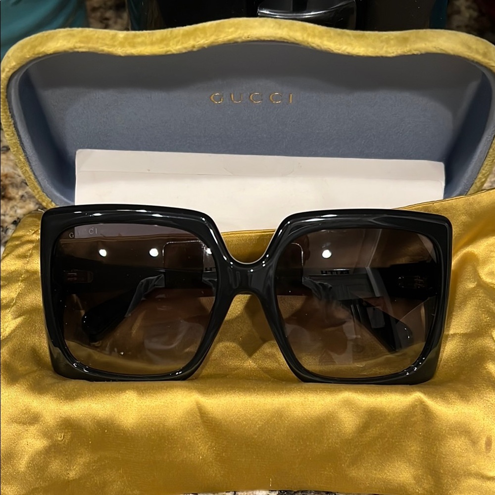 Gucci Black Sunglasses